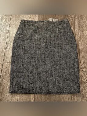 NWT Ann Taylor Tweed Pencil Skirt Size 6 Petite